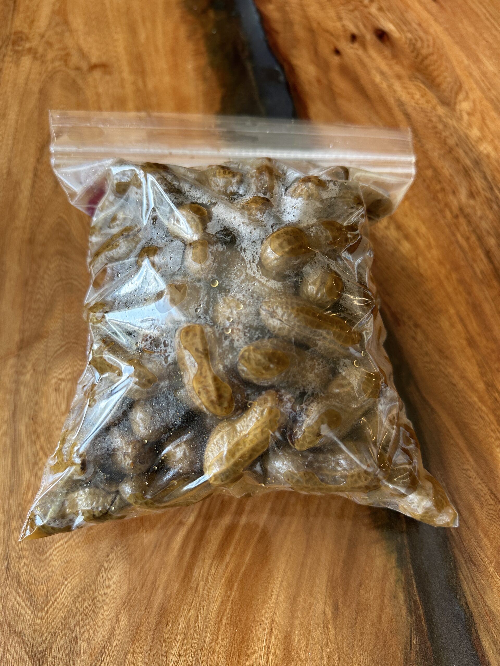 boiled peanuts in bag